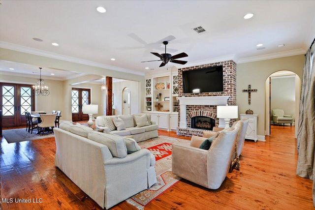 204 Saint Charlotte Cove, Madison, MS 39110