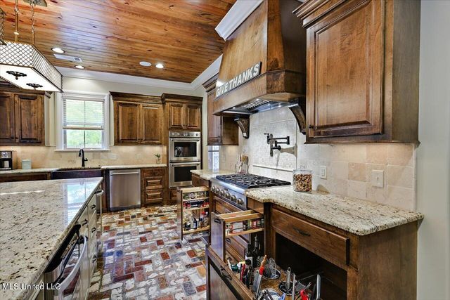 204 Saint Charlotte Cove, Madison, MS 39110