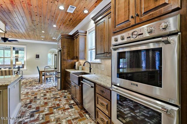 204 Saint Charlotte Cove, Madison, MS 39110