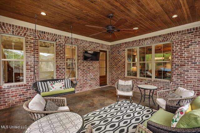 204 Saint Charlotte Cove, Madison, MS 39110