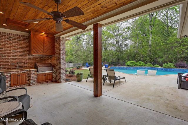 204 Saint Charlotte Cove, Madison, MS 39110
