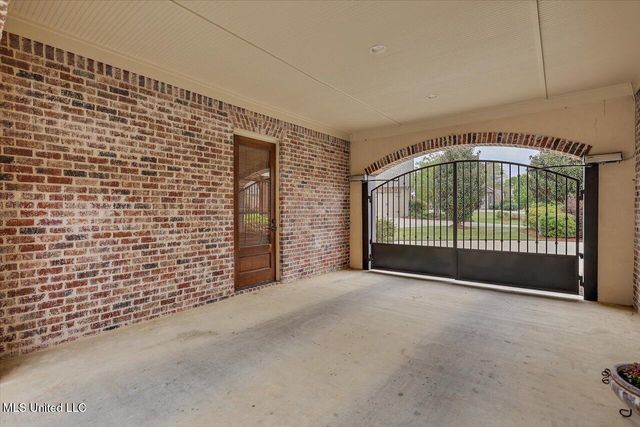 204 Saint Charlotte Cove, Madison, MS 39110