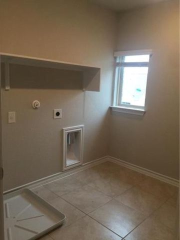 7307 Albany DR, Austin, TX 78754