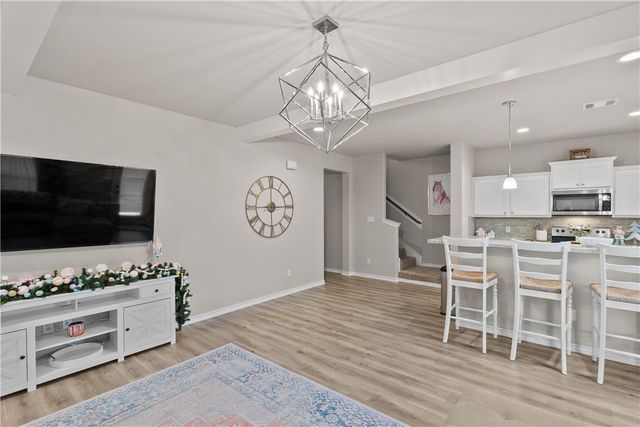 527 Hayes Lane, College Station, TX 77845