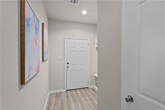 527 Hayes Lane, College Station, TX 77845