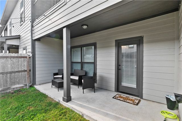 527 Hayes Lane, College Station, TX 77845