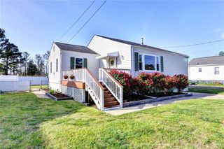 76 Messick RD, Poquoson, VA 23662