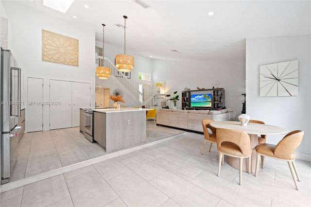 11758 SW 92nd Ter, Miami, FL 33186