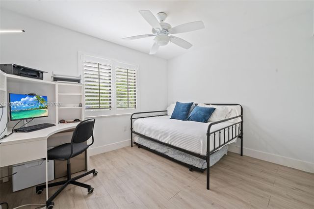 11758 SW 92nd Ter, Miami, FL 33186