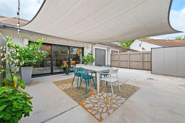 11758 SW 92nd Ter, Miami, FL 33186