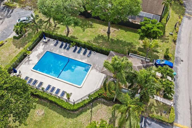 11758 SW 92nd Ter, Miami, FL 33186