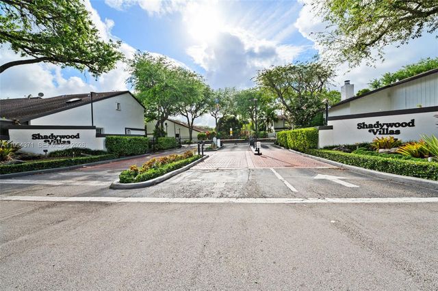 11758 SW 92nd Ter, Miami, FL 33186