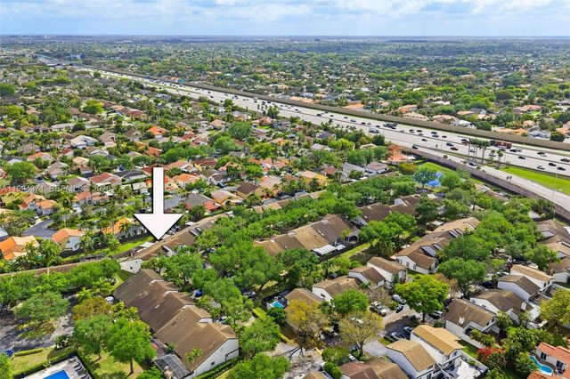 11758 SW 92nd Ter, Miami, FL 33186