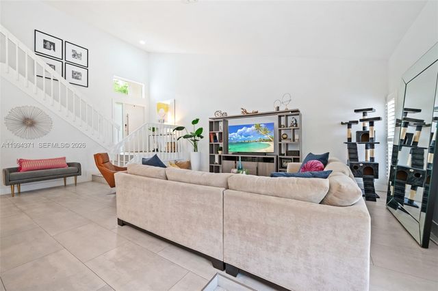 11758 SW 92nd Ter, Miami, FL 33186