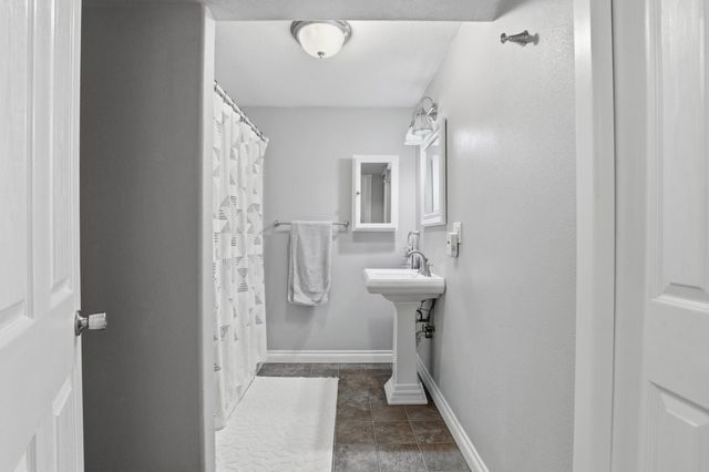 14606 N Fairview Dr, Mead, WA 99021