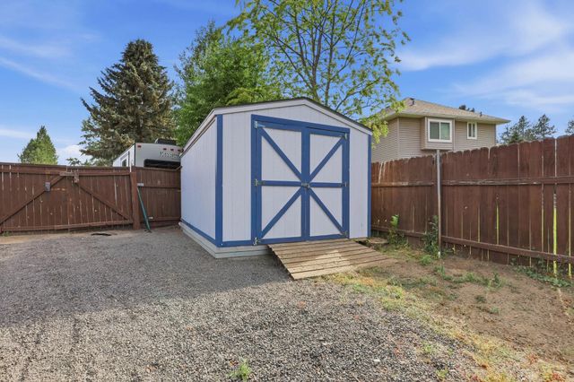 14606 N Fairview Dr, Mead, WA 99021