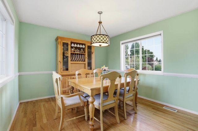 14606 N Fairview Dr, Mead, WA 99021