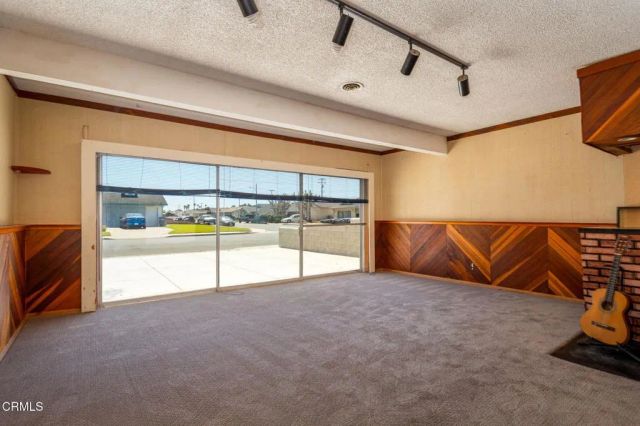 2207 Mariposa Street, Oxnard, CA 93036