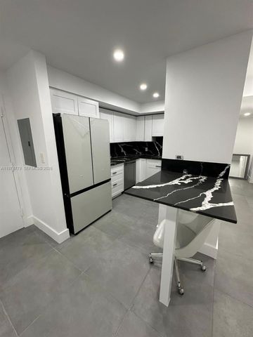 2500 NE 135th St B103, North Miami, FL 33181