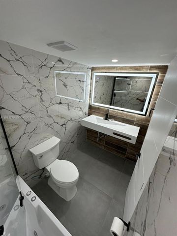 2500 NE 135th St B103, North Miami, FL 33181