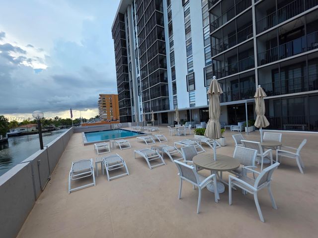 2500 NE 135th St B103, North Miami, FL 33181