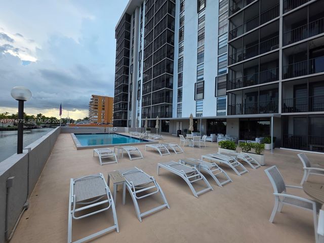 2500 NE 135th St B103, North Miami, FL 33181