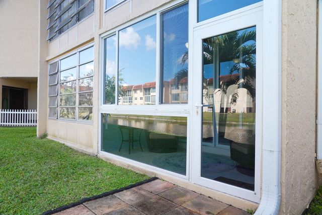 8901 Sunrise Lakes Boulevard 105, Sunrise, FL 33322