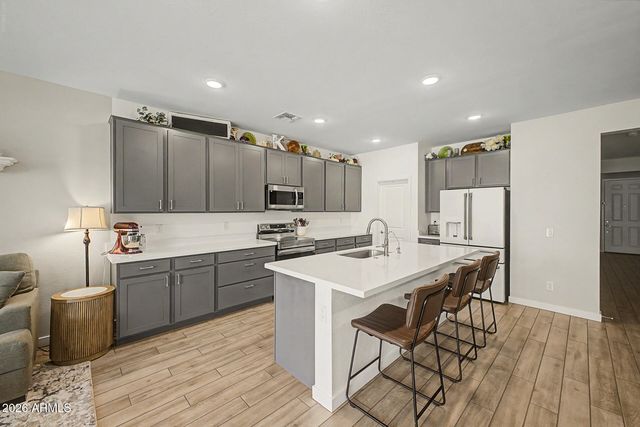 31603 N SHADY PASTURE Lane, San Tan Valley, AZ 85143