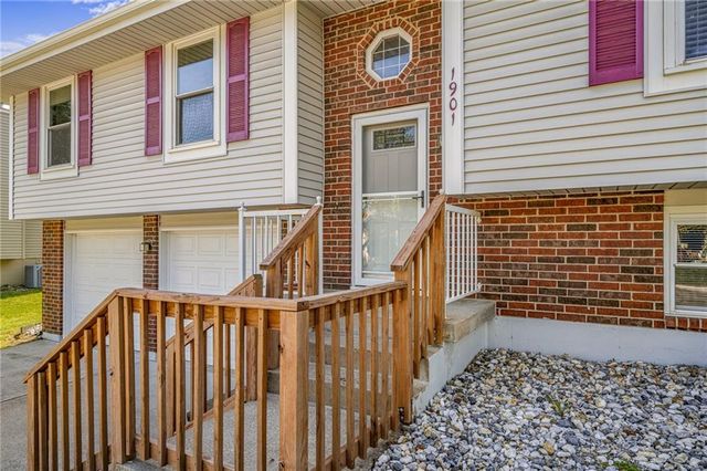 1901 NE Patterson Drive, Lee's Summit, MO 64086