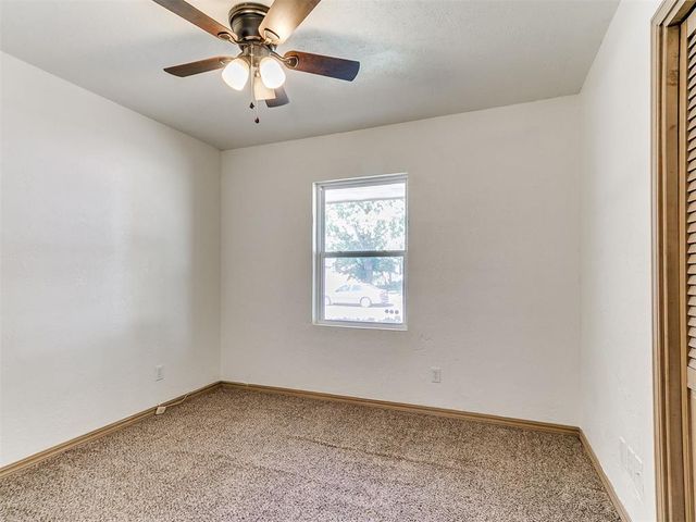 808 Del Haven Drive, Del City, OK 73115