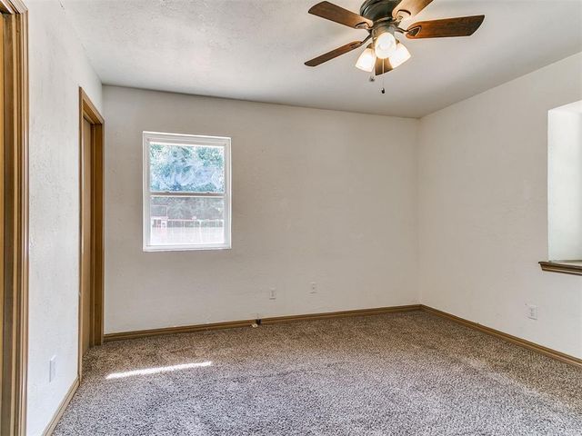 808 Del Haven Drive, Del City, OK 73115