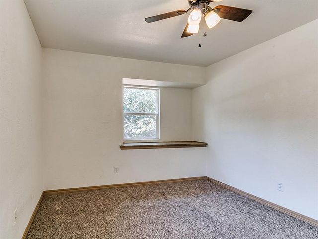 808 Del Haven Drive, Del City, OK 73115