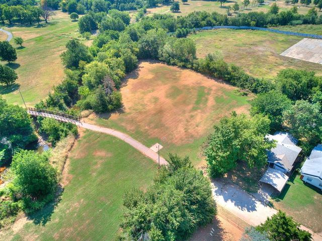 808 Del Haven Drive, Del City, OK 73115