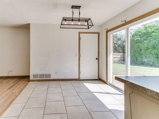 808 Del Haven Drive, Del City, OK 73115
