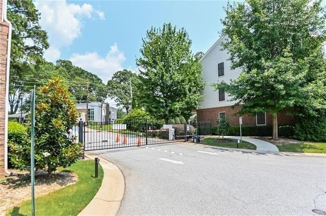 2208 Weldonberry Drive, Brookhaven, GA 30319