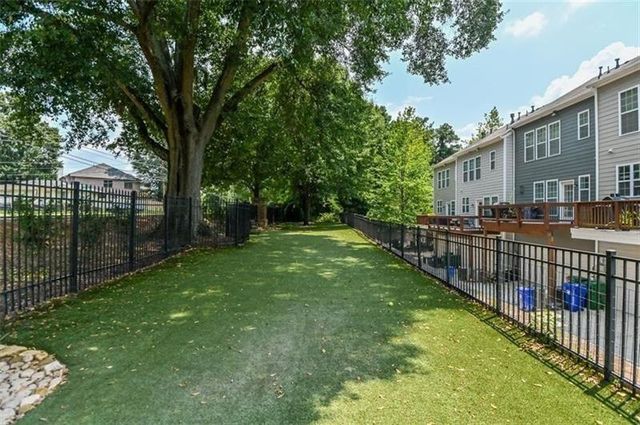 2208 Weldonberry Drive, Brookhaven, GA 30319