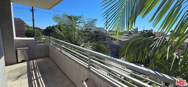 1748 Colby Avenue 201, Los Angeles, CA 90025