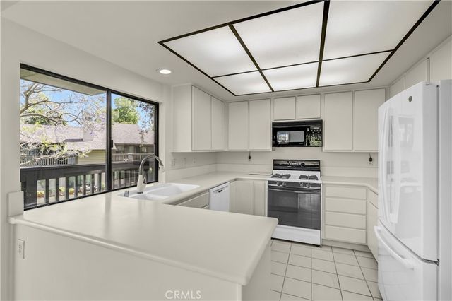 10 Lago Norte, Irvine, CA 92612