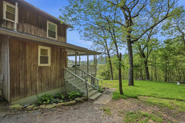 75 Linn Rd., Shirley, AR 72153