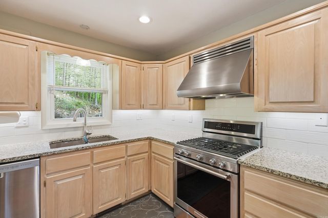 75 Linn Rd., Shirley, AR 72153