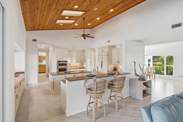 5201 SE Burning Tree Circle, Stuart, FL 34997