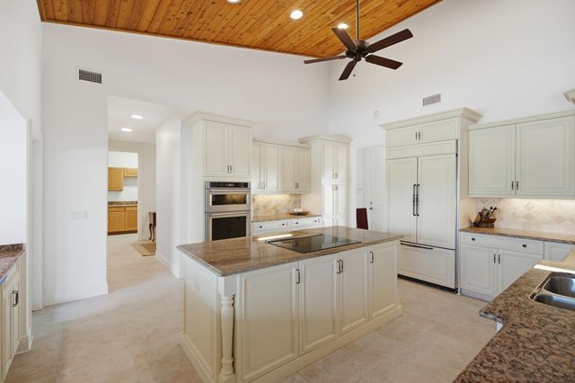 5201 SE Burning Tree Circle, Stuart, FL 34997