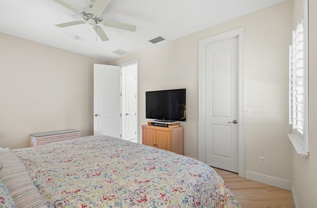 5201 SE Burning Tree Circle, Stuart, FL 34997