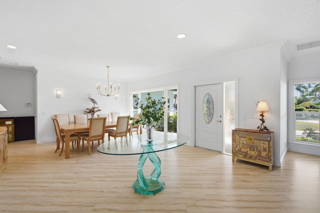 5201 SE Burning Tree Circle, Stuart, FL 34997