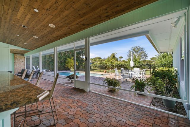 5201 SE Burning Tree Circle, Stuart, FL 34997