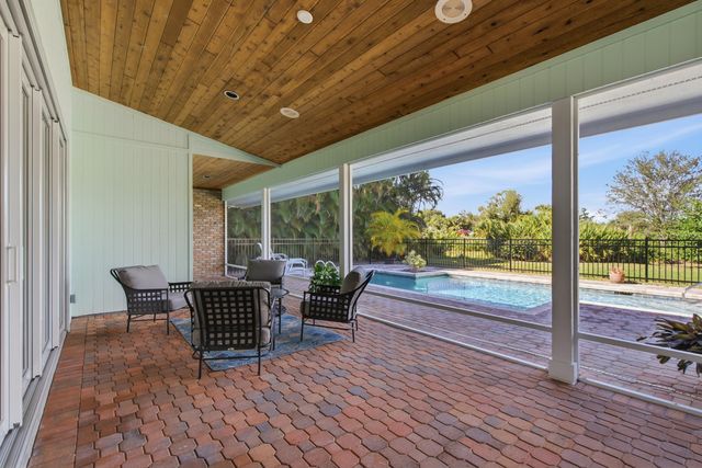 5201 SE Burning Tree Circle, Stuart, FL 34997