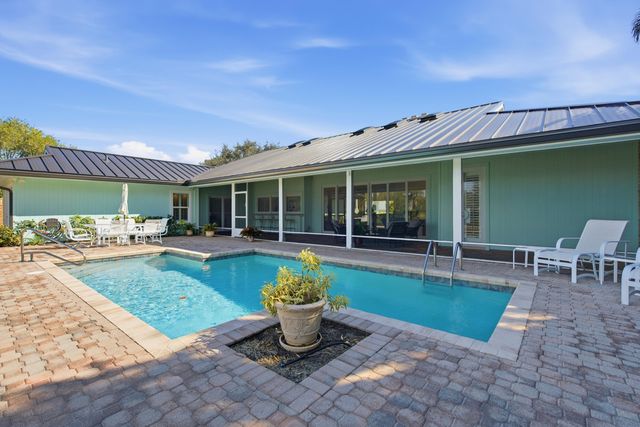 5201 SE Burning Tree Circle, Stuart, FL 34997