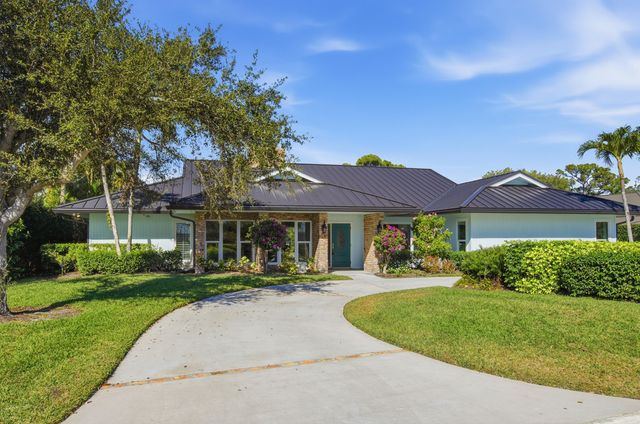 5201 SE Burning Tree Circle, Stuart, FL 34997