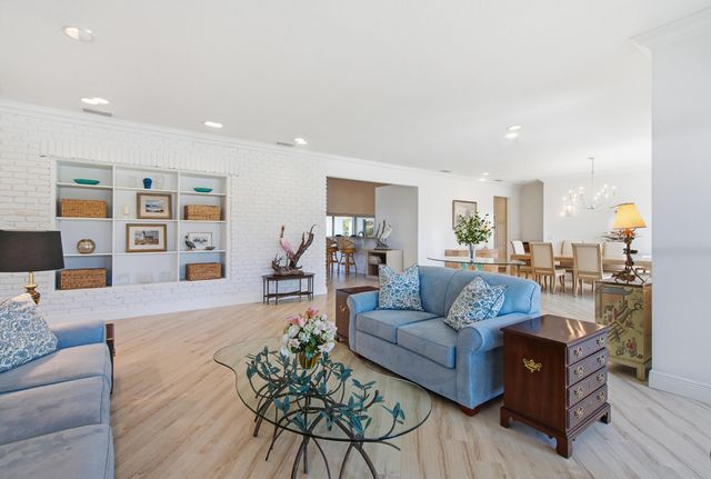 5201 SE Burning Tree Circle, Stuart, FL 34997