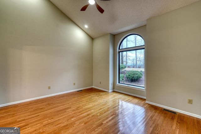 1957 Drayton Way, Young Harris, GA 30582